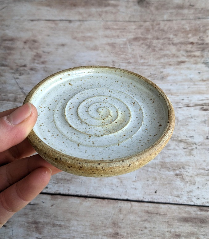 TUNDRA soap dish