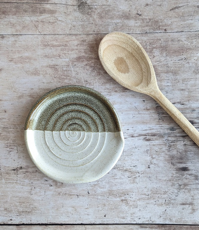 WALNUT brown large spoon rest