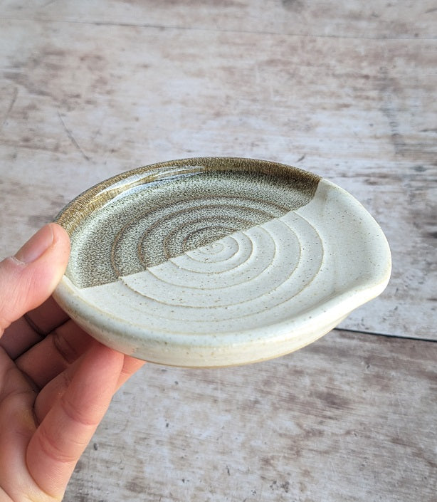 WALNUT brown large spoon rest