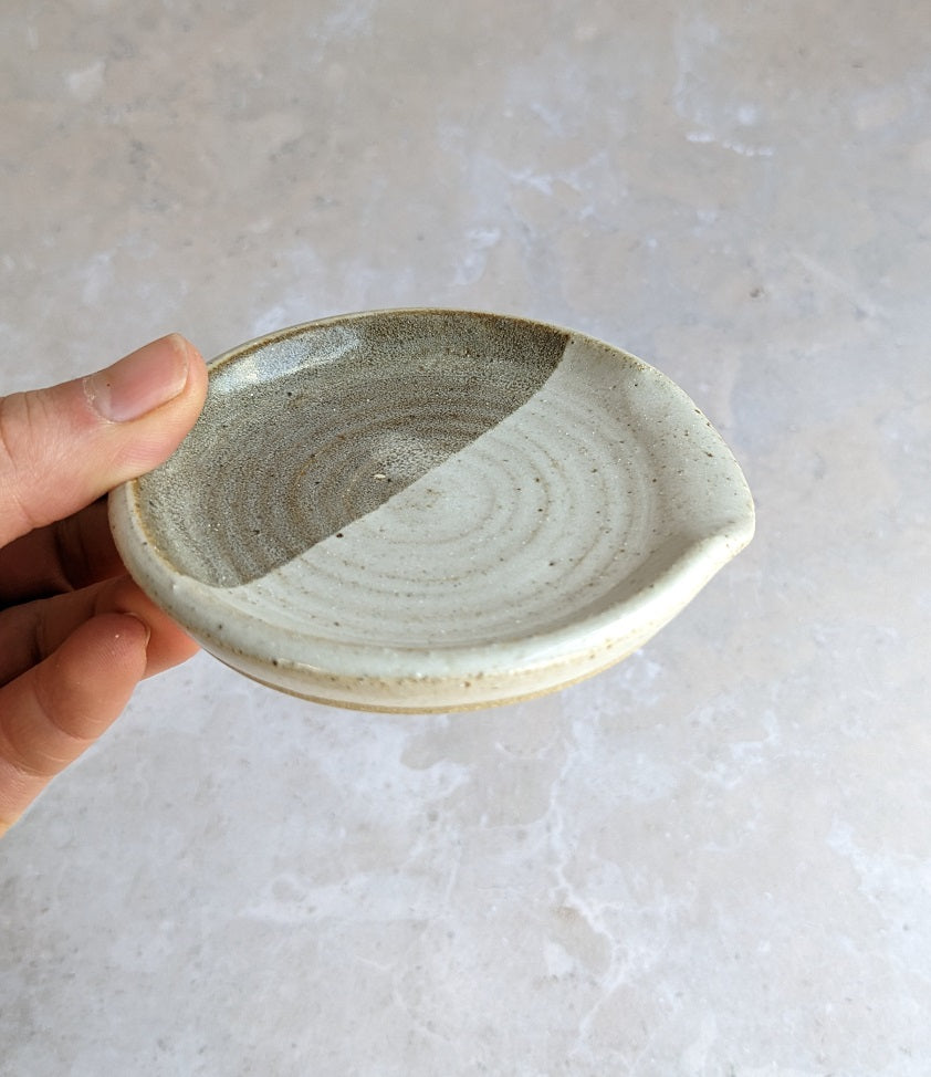 CLEARANCE Brown white mini spoon rest