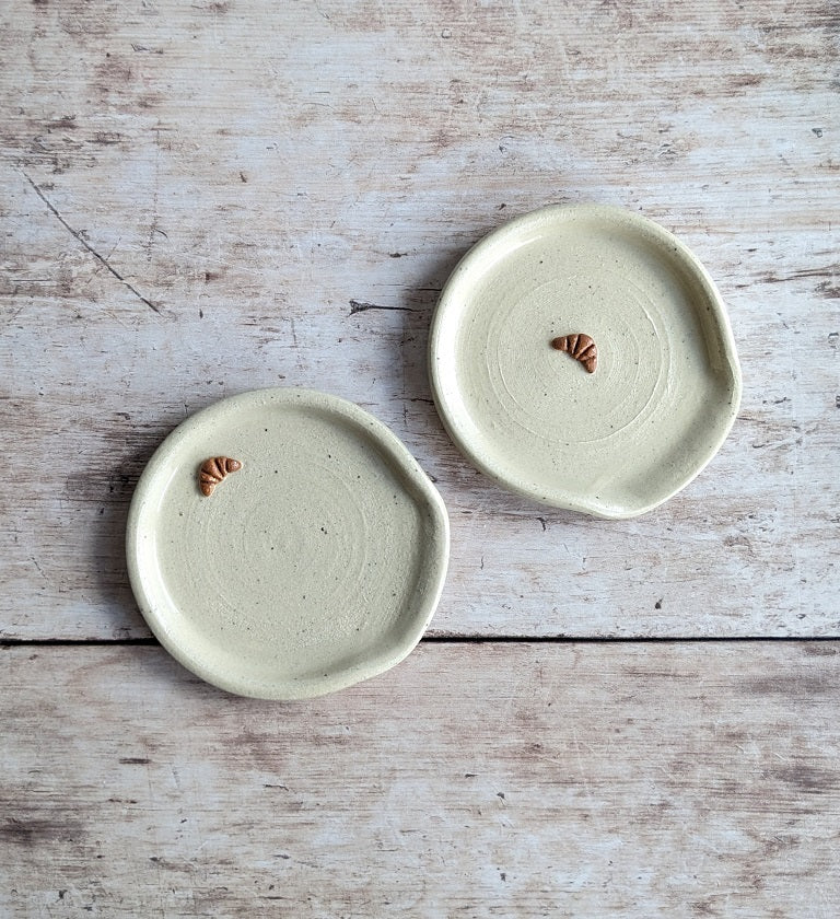 CROISSANT white stoneware mini spoon rest