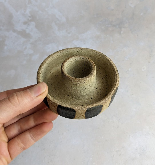 LIQUORICE candlestick holder