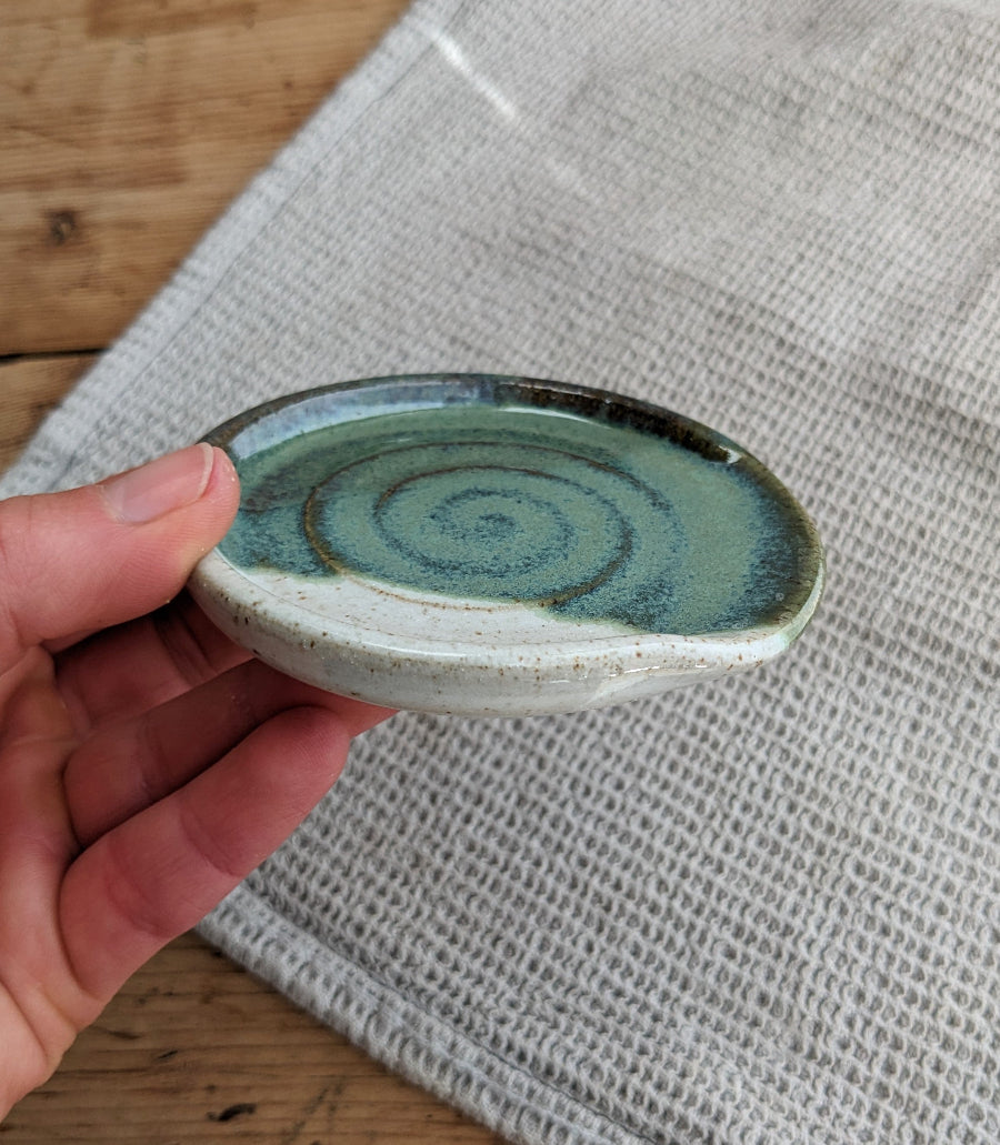 SAMPLE Rockpools mini spoon rest
