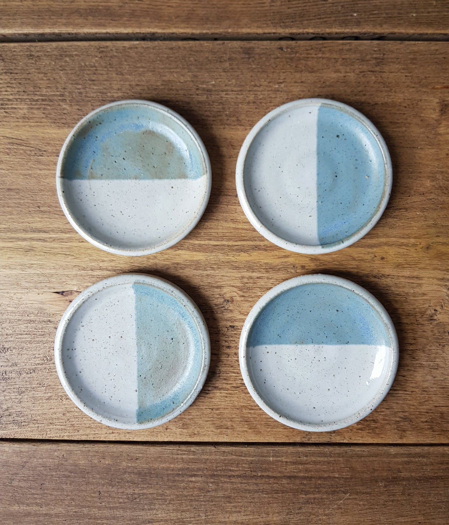 Turquoise dip sushi set