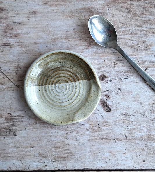 WALNUT brown mini spoon rest