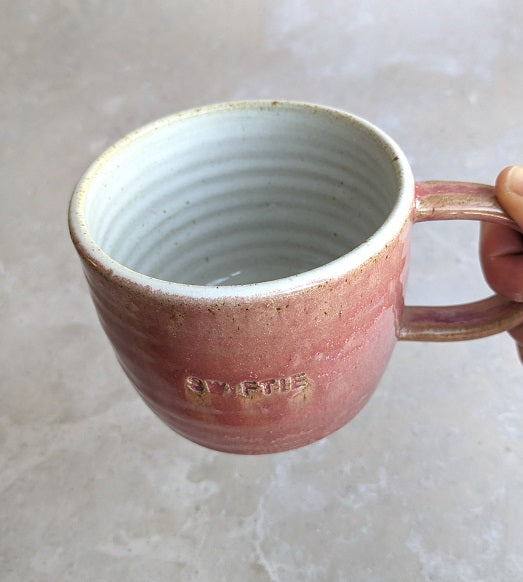 SWIFTIE mug in hot pink