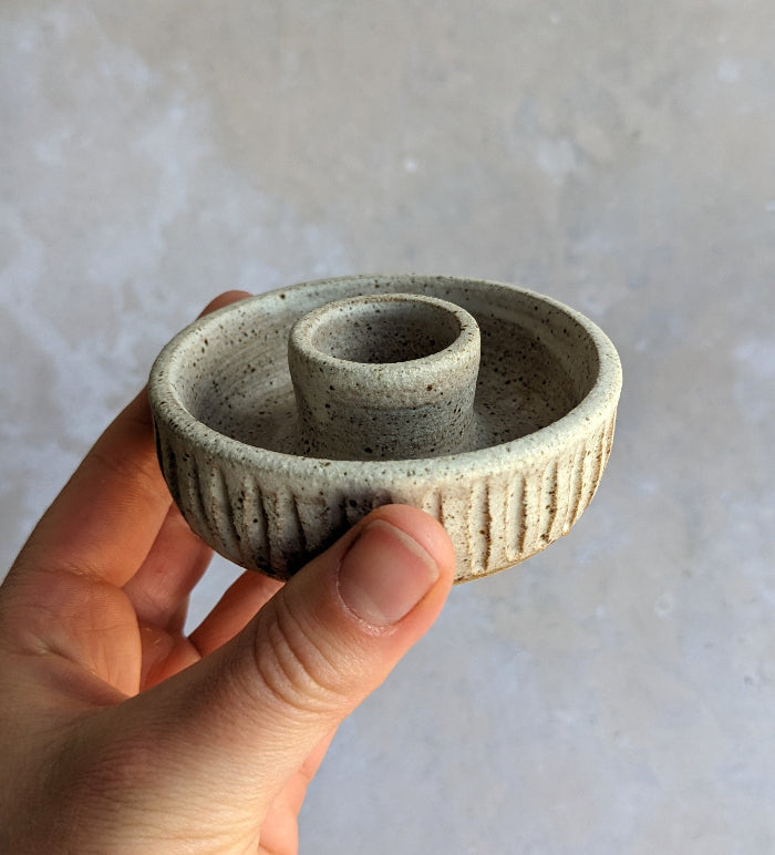 OATMEAL candlestick holder