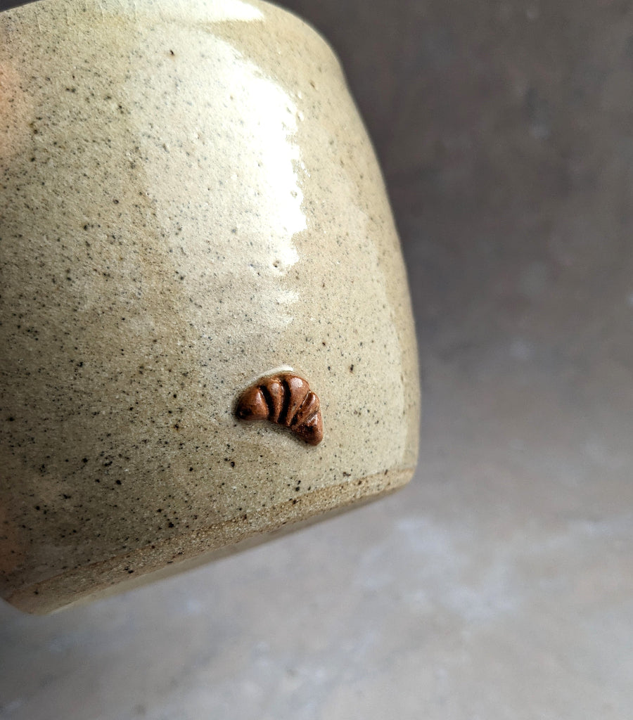 CROISSANT 400ml coffee cup in 'biscuit'