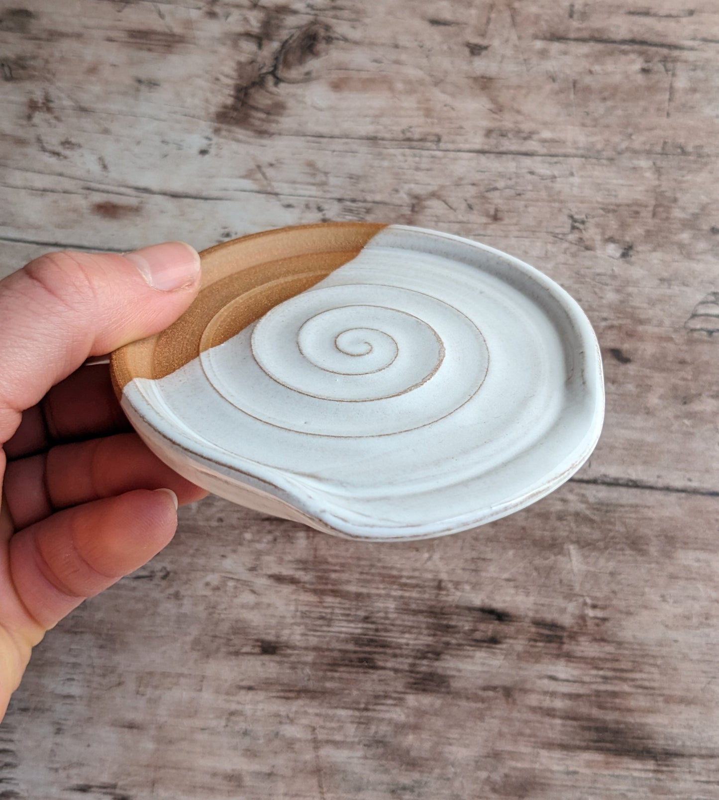 SAMPLE White & terracotta mini spoon rests