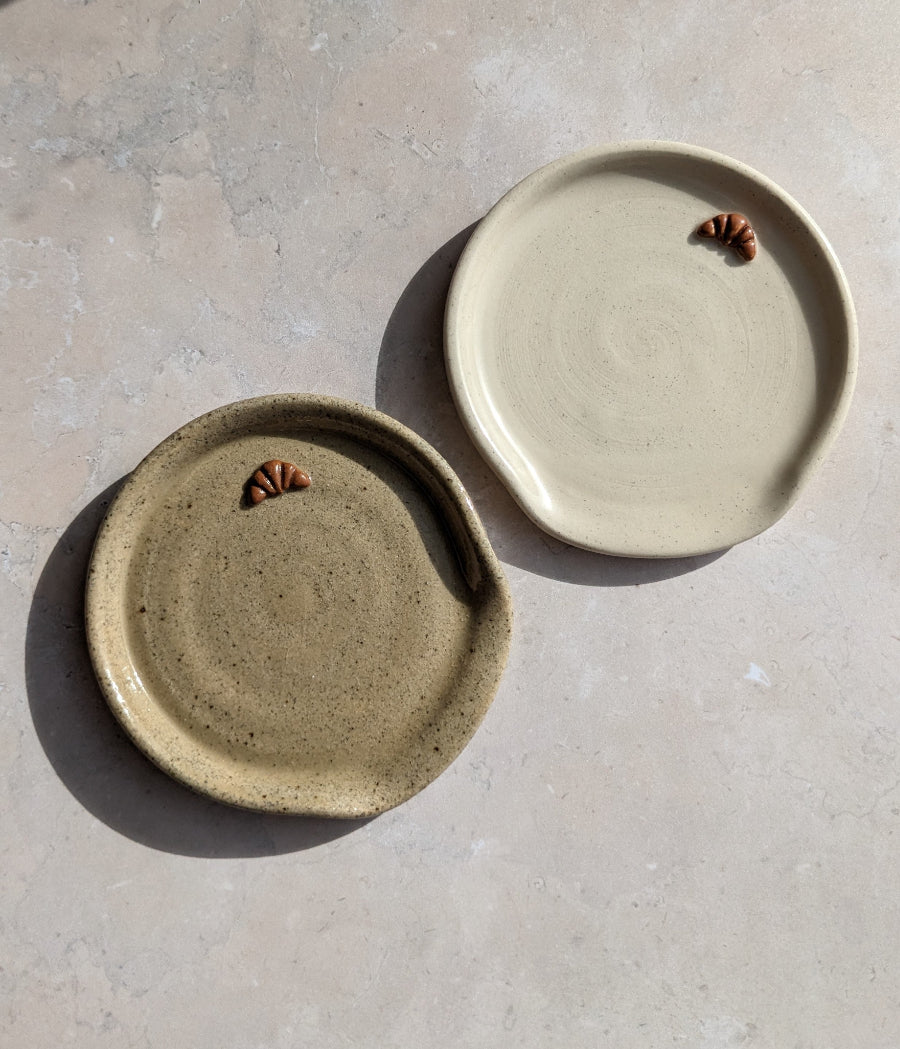 CROISSANT mini stoneware spoon rest in 'vanilla bean'