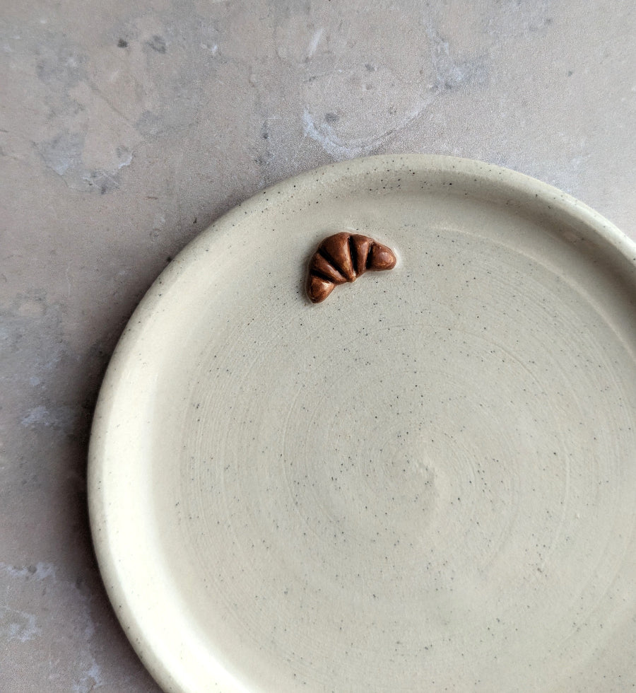 CROISSANT mini stoneware spoon rest in 'vanilla bean'