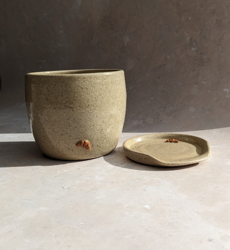 CROISSANT 400ml coffee cup in 'biscuit'