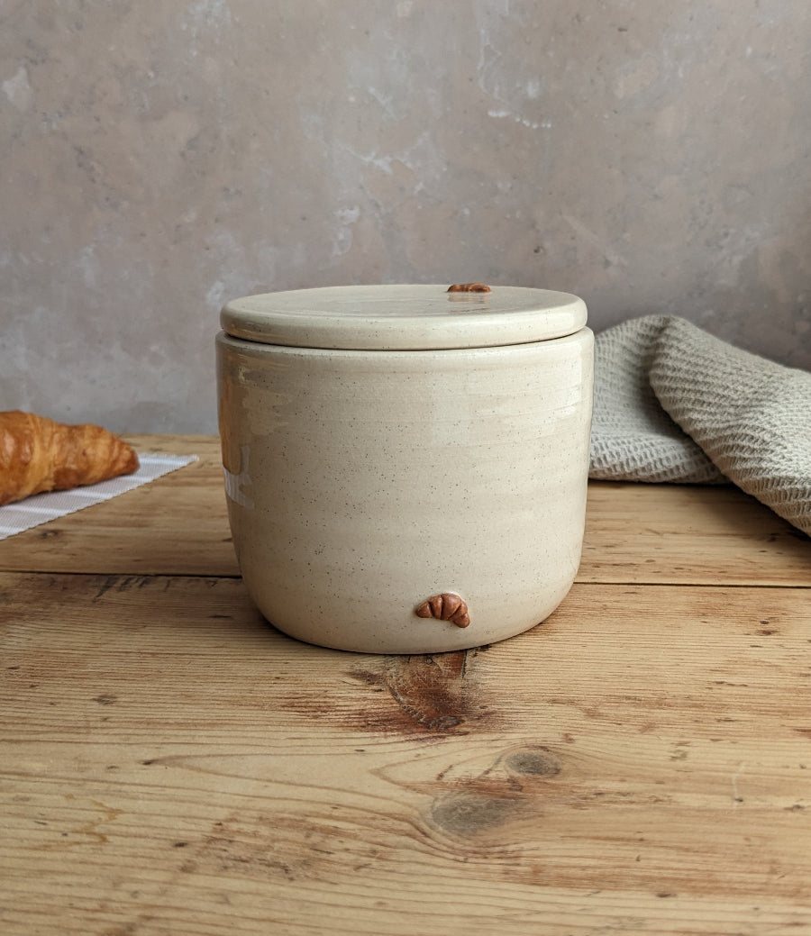 Made to Order - plain butter crock in 'vanilla bean'