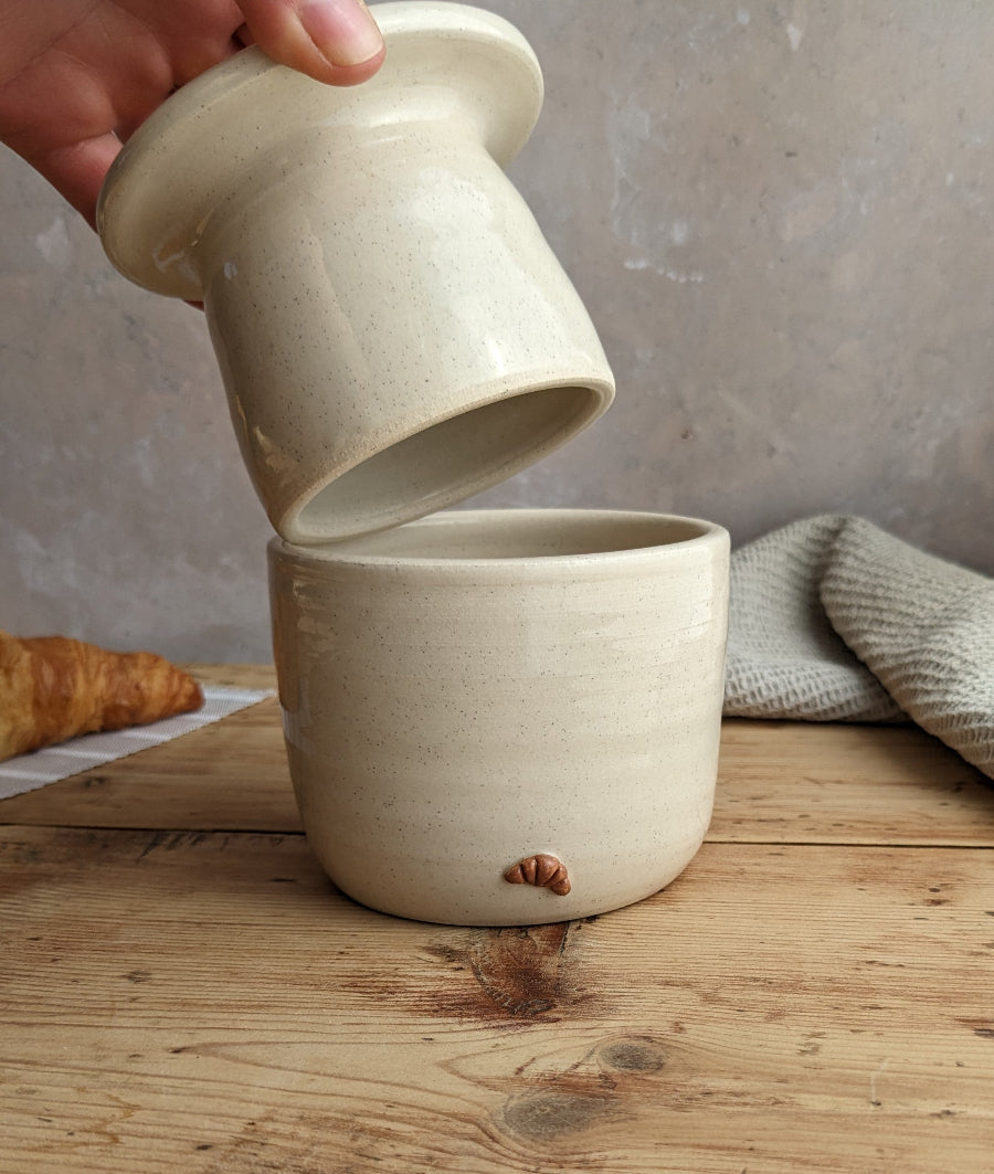 Made to Order - plain butter crock in 'vanilla bean'