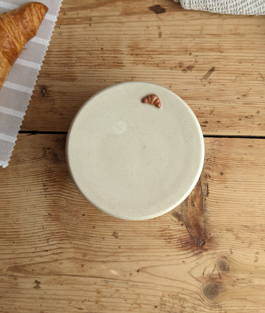 CROISSANT butter crock in 'vanilla bean'