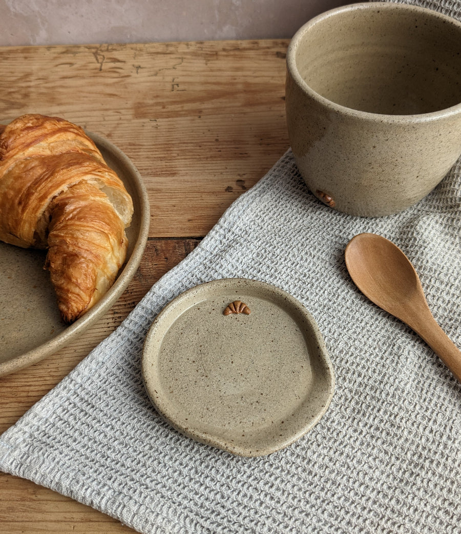 CROISSANT mini stoneware spoon rest in 'biscuit'