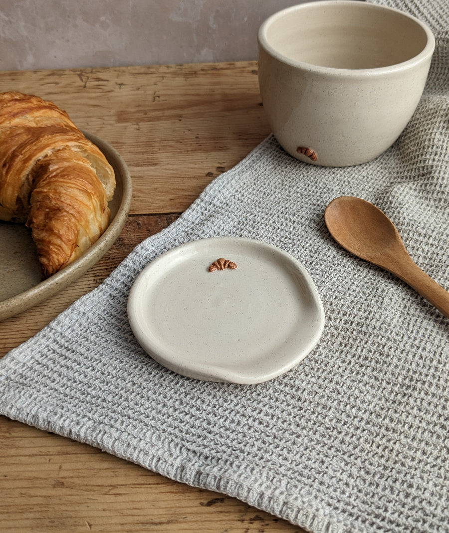 CROISSANT mini stoneware spoon rest in 'vanilla bean'