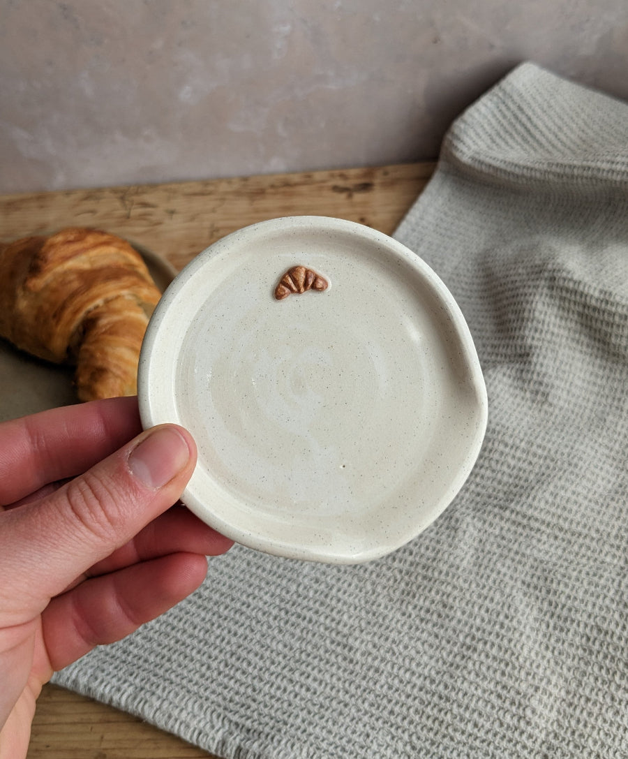 CROISSANT mini stoneware spoon rest in 'vanilla bean'