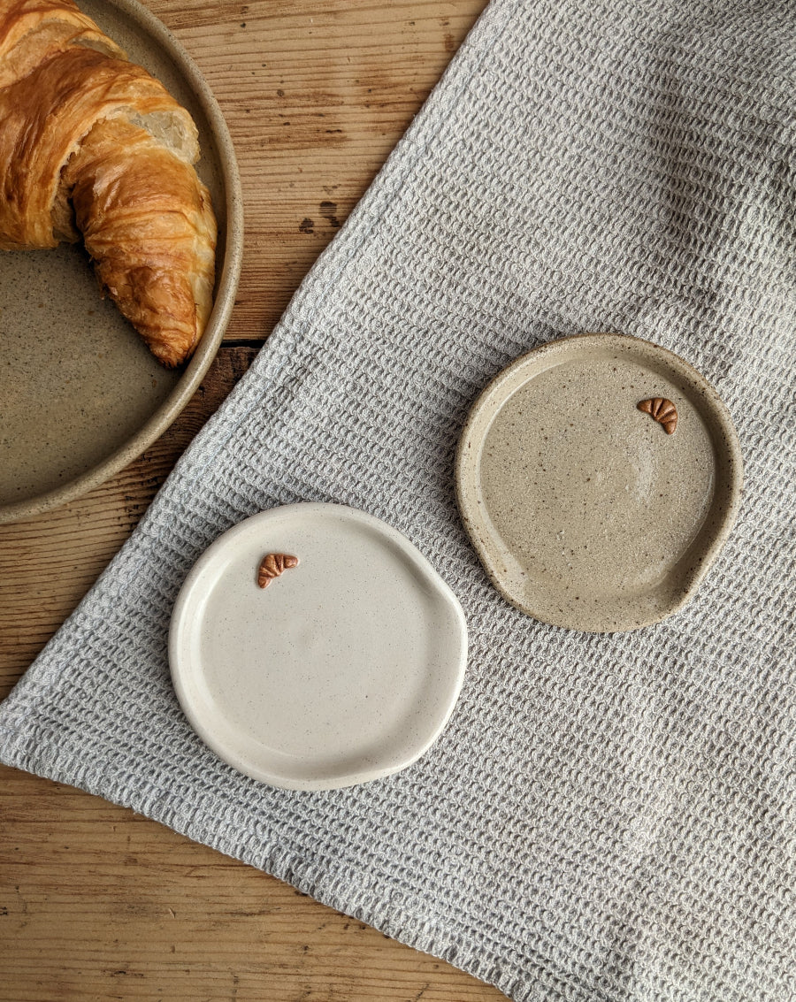 CROISSANT mini stoneware spoon rest in 'biscuit'