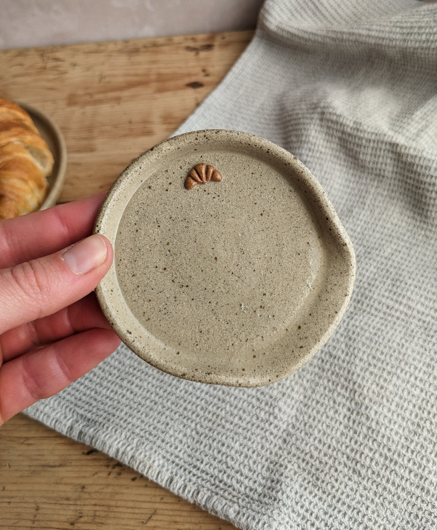 CROISSANT mini stoneware spoon rest in 'biscuit'