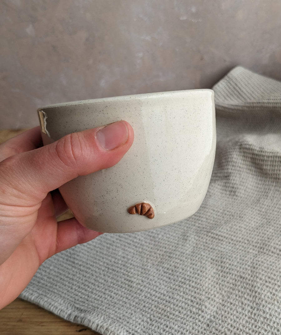 CROISSANT 300ml coffee cup in 'vanilla bean'