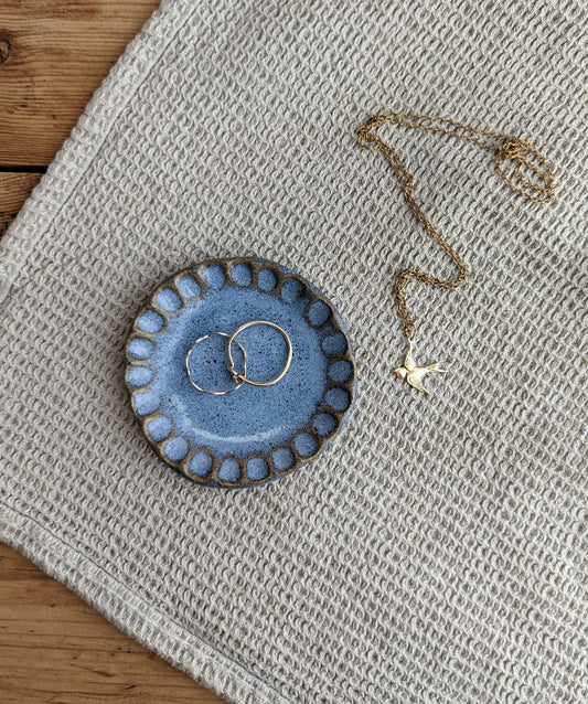 AEGEAN scalloped jewellery/ ring dish
